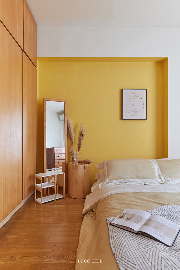 放鬆情緒的黃色系臥室設計-軟裝生活